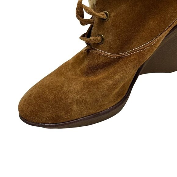 B MAKOWSKY Wedge Suede BF NELLIE Ankle Booties Real Leather Shoes Sherpa sz 10 W - Picture 11 of 16